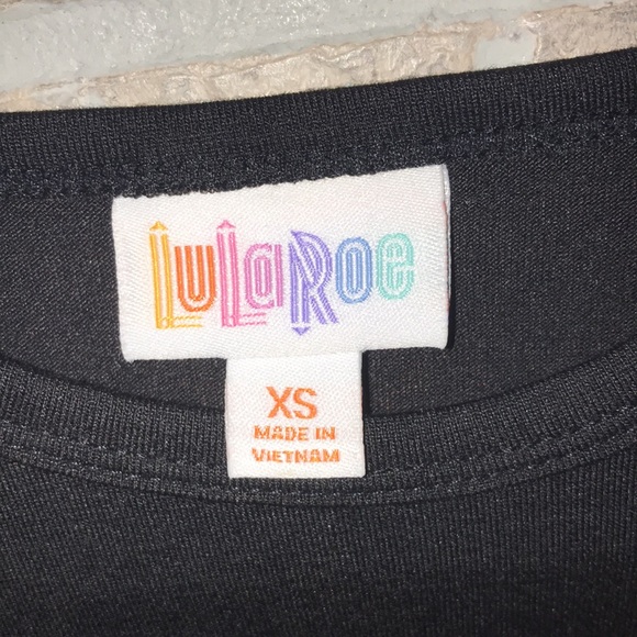 ✅LulaRoe Mickey Mouse Hands Randy Tee - Picture 4 of 7